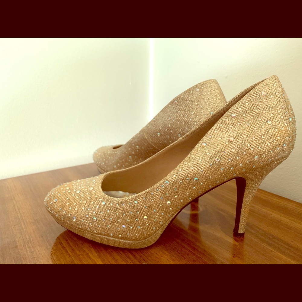 Golden diamond heels